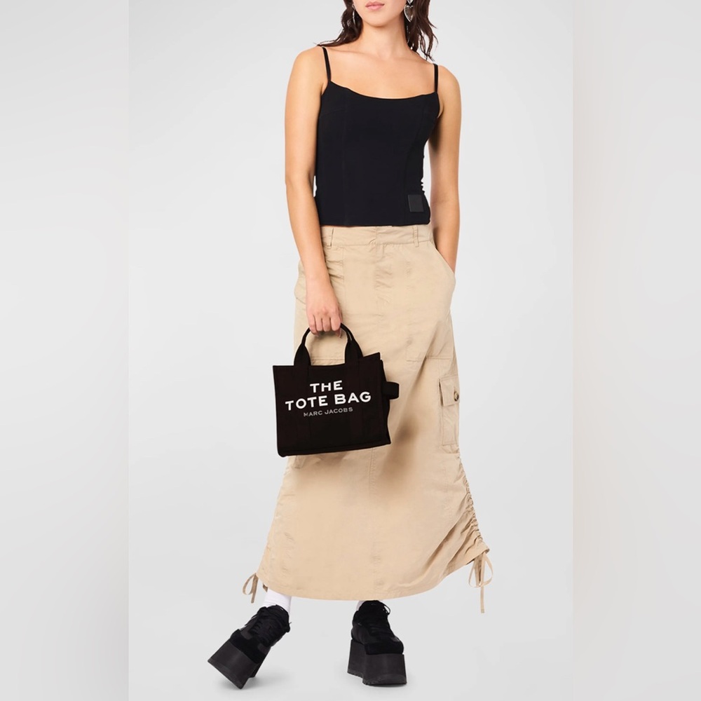 Marc Jacobs The Sm Traveler Tote Bag. Black.